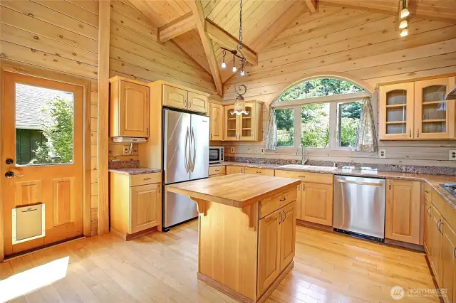 Kitchen with Eating Space