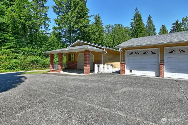 Large 2 car attached garage and detached 720 sq foot shop