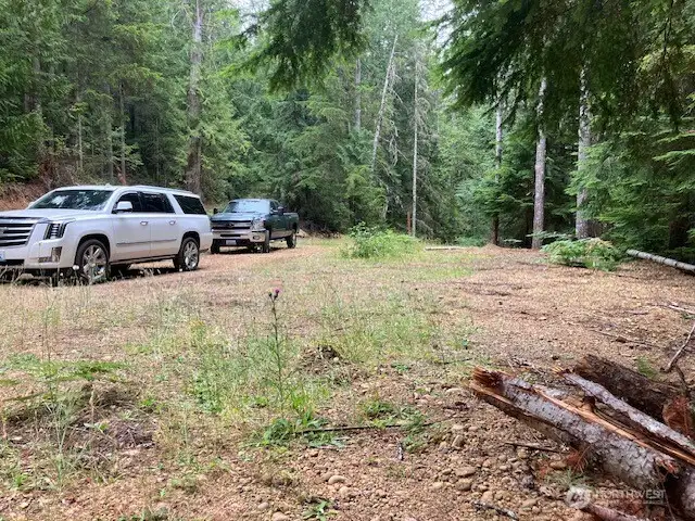 (1of4)1st cleared level area you drive up on when entering