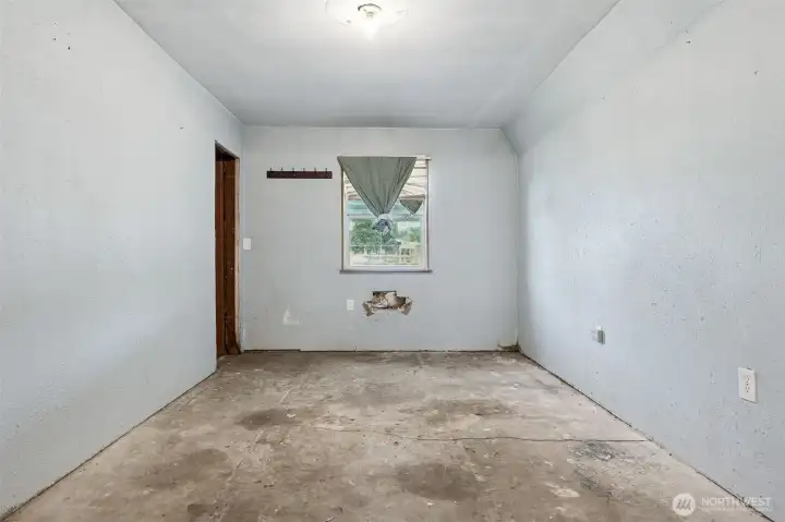 At 23'x10', this workshop is more than just bonus space. Drywalled walls, a concrete floor, and a large window already set the stage. Keep it as a workshop, build it out as a home gym, or take it all the way to a future ADU apartment. It’s the kind of square footage that can grow with you.
