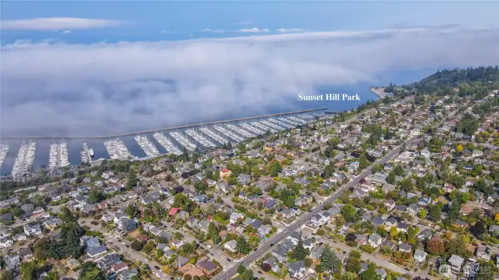 Catch mesmerizing sunsets over the Olympic Mountain & Puget Sound waters at Sunset Hill Park.