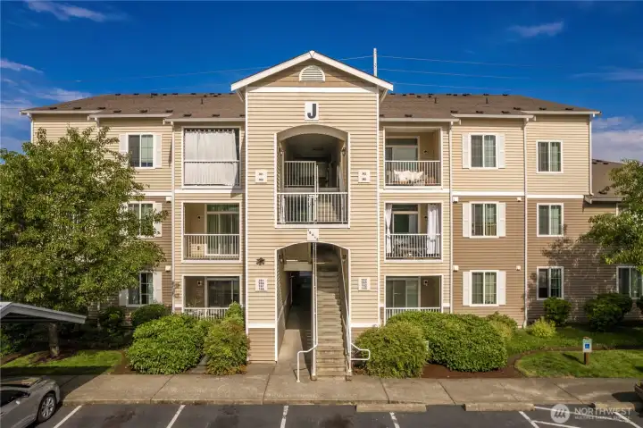 No more stairs  convenient 1st floor location!