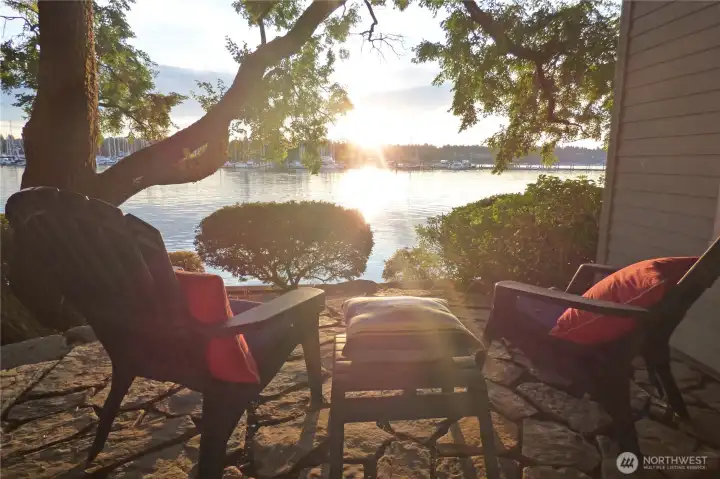 Ahhh, the peaceful sunset.