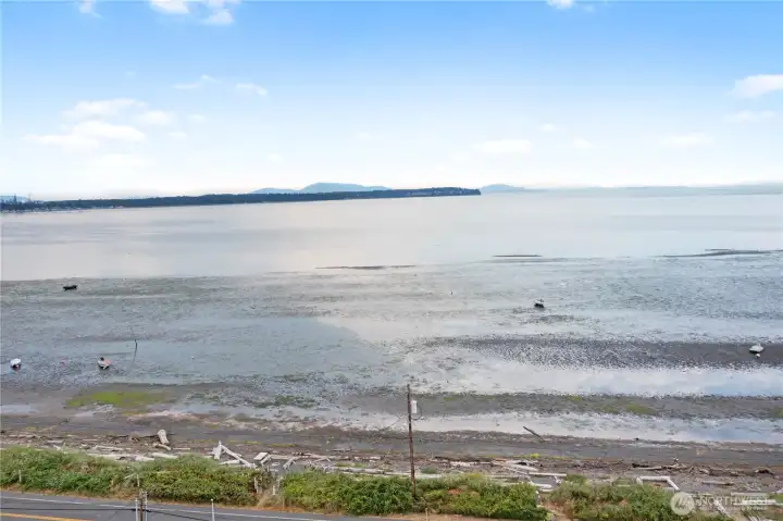 Beautiful Birch Bay beach front minutes from home