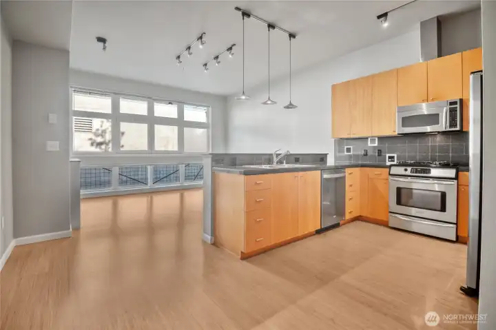 Year-round natural light.