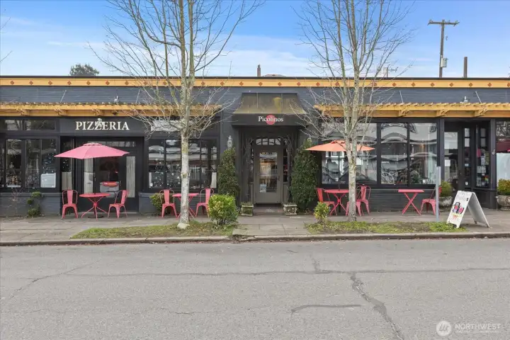 Neighborhood eateries and cafe on 65th!