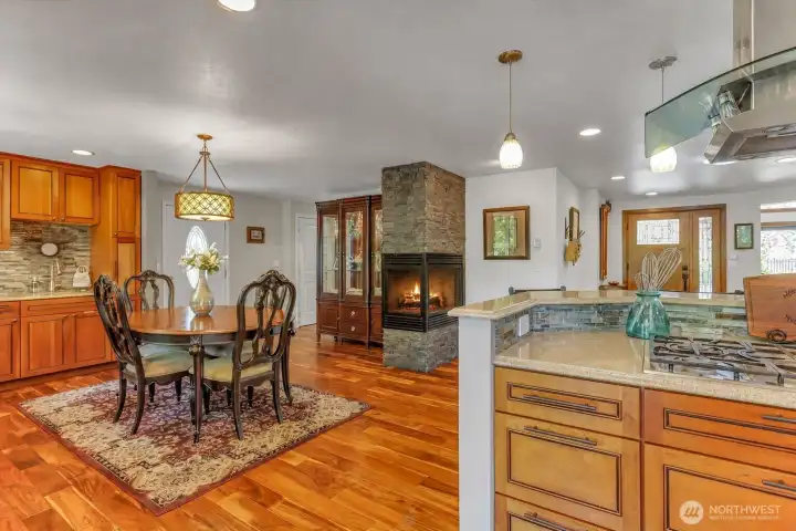 Dining room leads to laundry room and additional 3/4 bath. Dining room leads to laundry room and additional 3/4 bath.