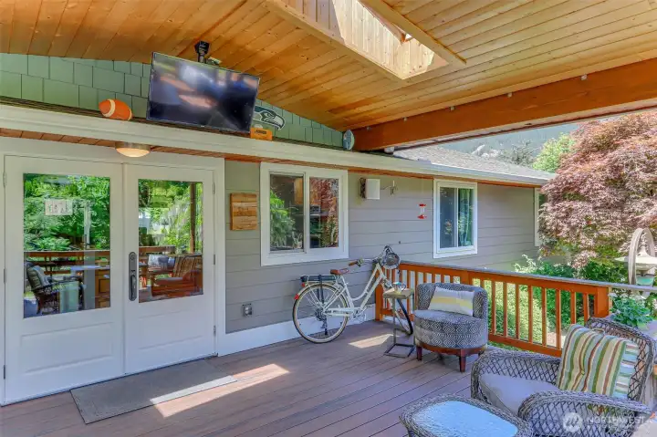 Entertainment sized deck with TV. Entertainment sized deck with TV.