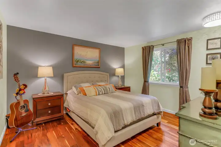Second bedroom with the same rich Acacia floors. Second bedroom with the same rich Acacia floors.