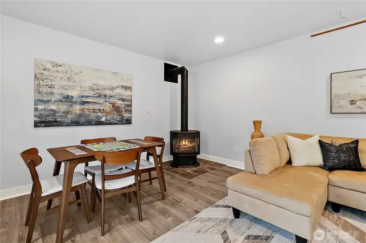 Gas fireplace