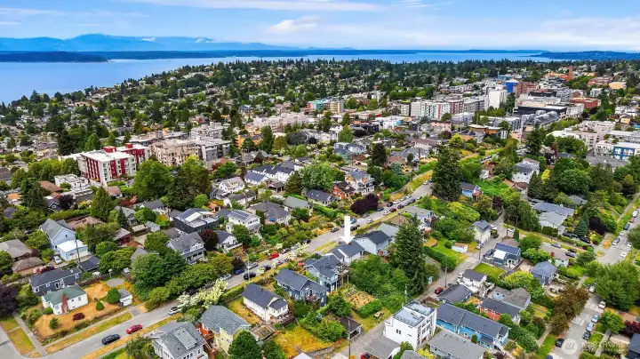 The arrow in the center shows the house in relation to the Alaska Junction shops & transit just above.