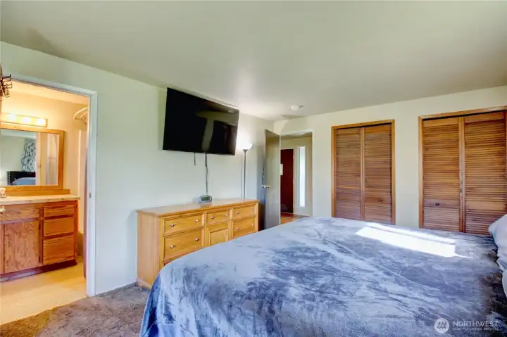 Plenty of closet space in this home! Plenty of closet space in this home!