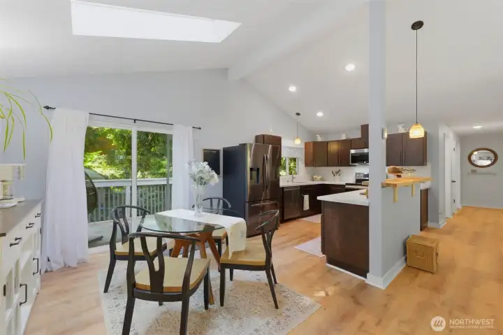 Newer vinyl plank flooring throughout! Newer vinyl plank flooring throughout!