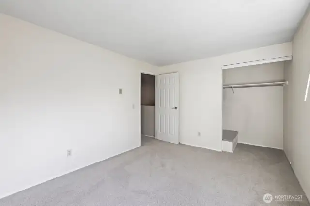 Second bedroom 2