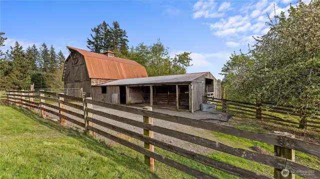 Barn & Stable