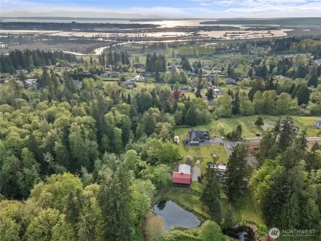 Aerial View of Lot, Sound & Surrounding Area