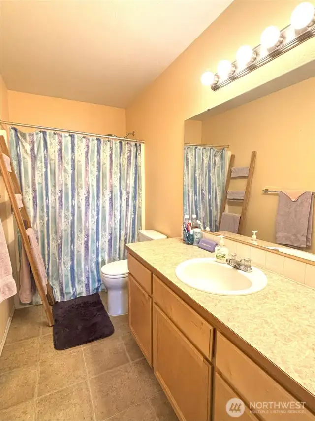 Main bathroom