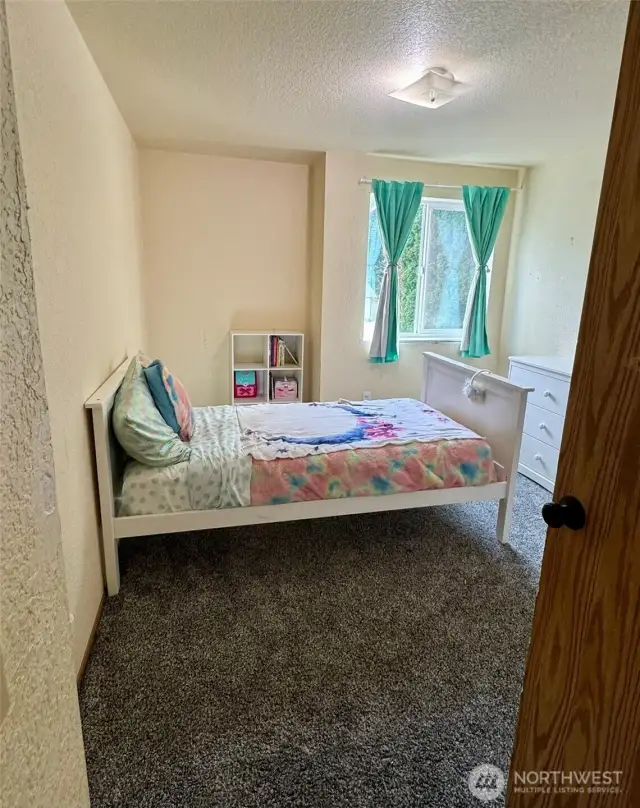 3rd bedroom, upper level.
