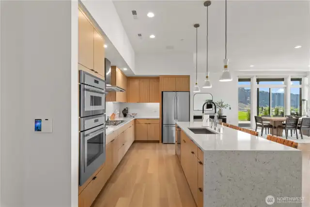 Images are for illustrative purposes only, not specific to the listed home