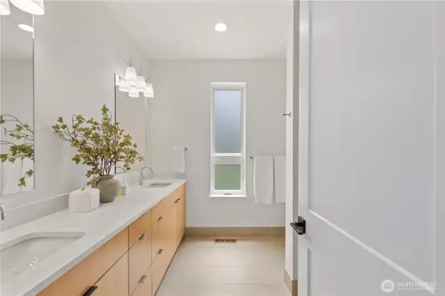 Images are for illustrative purposes only, not specific to the listed home