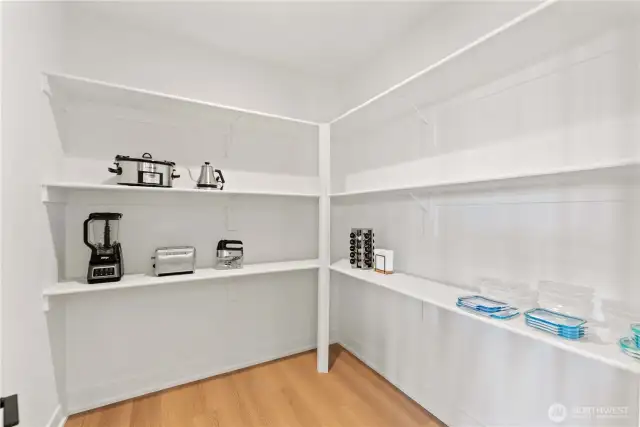 Images are for illustrative purposes only, not specific to the listed home