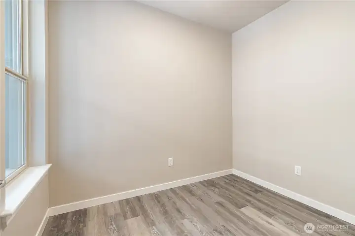 Flex room with functional solid surface floor