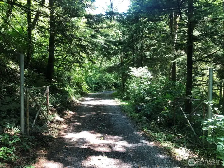 Entrance to dead end drive- power is at the lot.