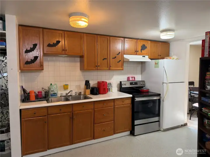 Kitchen unit B