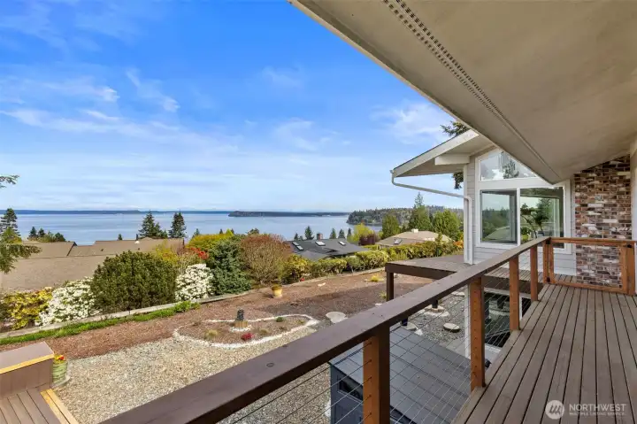 Primary suite has its own private deck for taking in the sunrise and feel the breeze off the Admiralty Inlet.