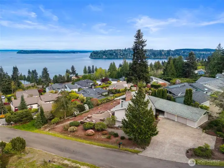 Oversize 2 car garage, ample parking, corner lot.