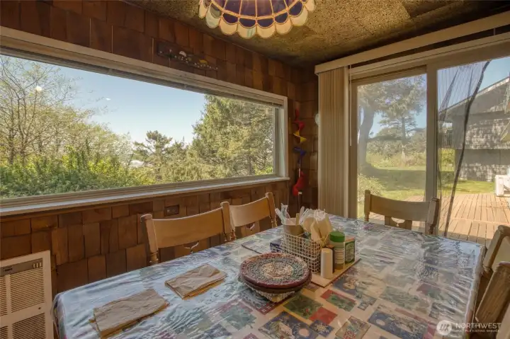 Lovely Dinning area with Deck Access.