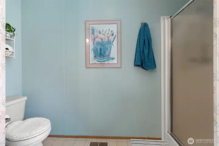 Separate shower Separate shower