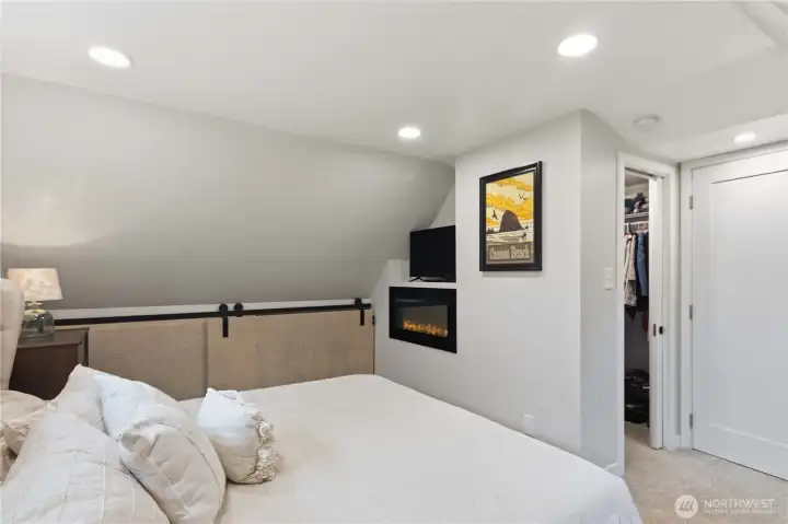 Primary Bedroom-Upstairs with Walk In Closet Primary Bedroom-Upstairs with Walk In Closet