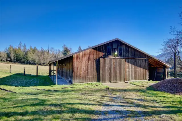 Hobby Stable/Barn. 36x50 with 10x50 lean-to.