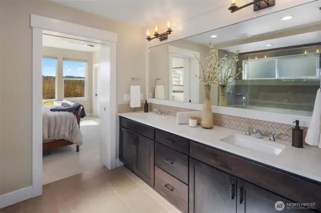Primary Suite Double Vanity with Quartz Countertop