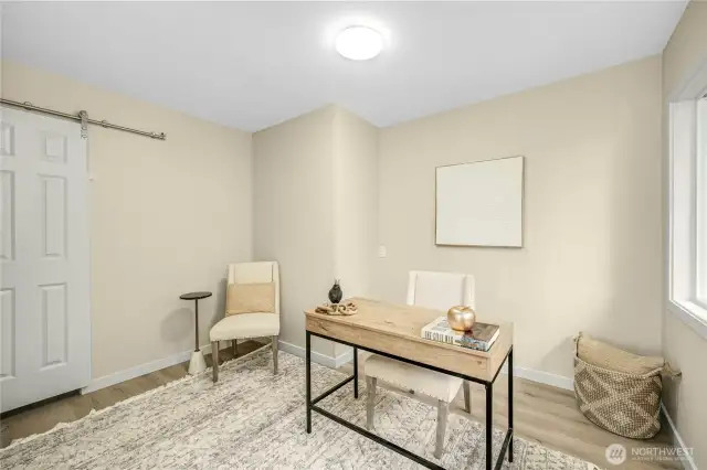 1st main level bedroom.
