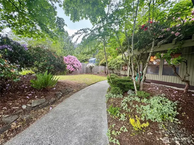 Yard is like a park and affords that private feel!