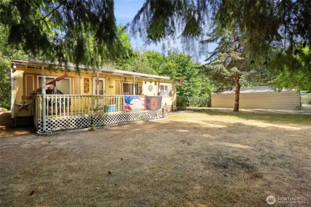 6321 and detached carport.