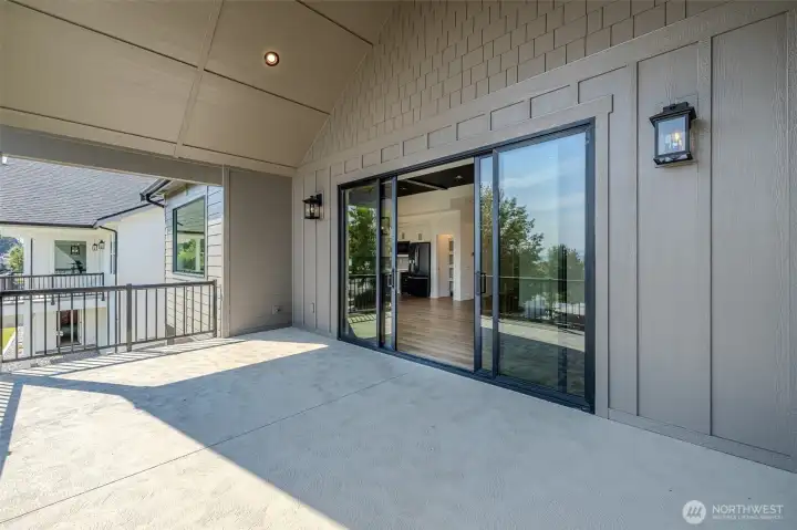 Spacious Back Deck