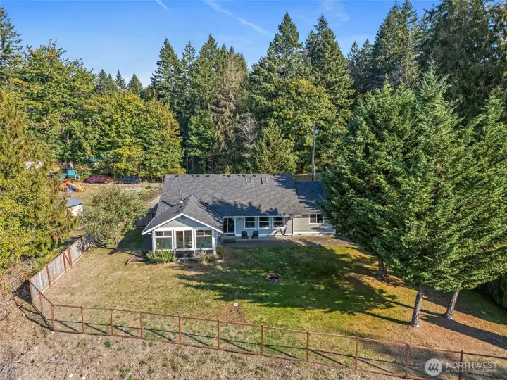 1+ Acre Fully Fenced - Surrounded by Beauty