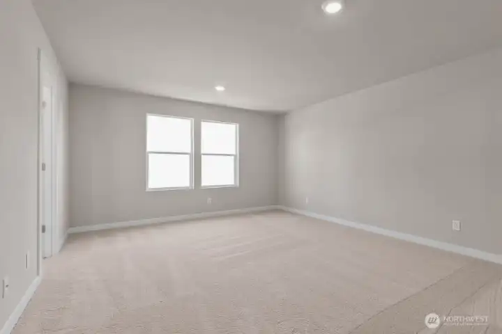 Colors and finishes may vary.