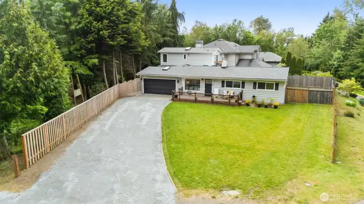 Long driveway for hosting