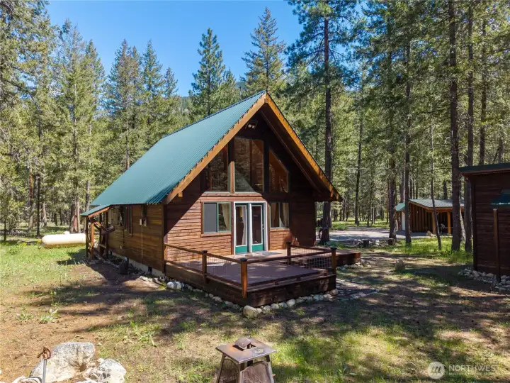 Lovely Lost River Cabin.