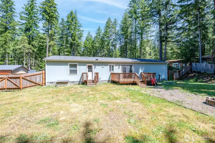 HUGE 1/2 acre HUGE 1/2 acre