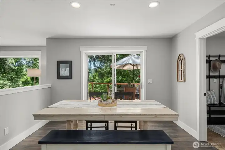 Kitchen eat-in area for those morning breakfasts and family dinners. Mudroom off to the right hosts a 2nd set of Laundry Hook-ups for added convenience. Kitchen eat-in area for those morning breakfasts and family dinners. Mudroom off to the right hosts a 2nd set of Laundry Hook-ups for added convenience.
