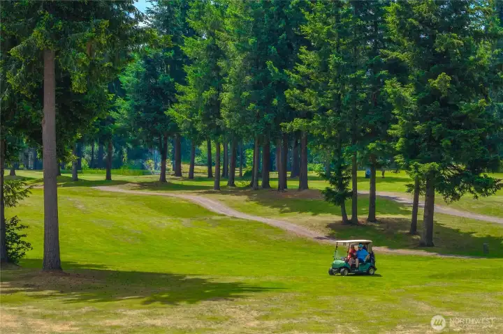 Lake Wilderness Golf Course is building a new Community Clubhouse, estimated to be complete for your family to enjoy the pro shop, restaurant, two simulators and beautiful patios overlooking the golf course. Lake Wilderness Golf Course is building a new Community Clubhouse, estimated to be complete for your family to enjoy the pro shop, restaurant, two simulators and beautiful patios overlooking the golf course.