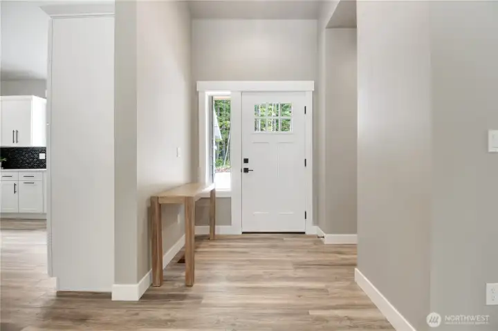 Front entry with a simple fresh look. Front entry with a simple fresh look.