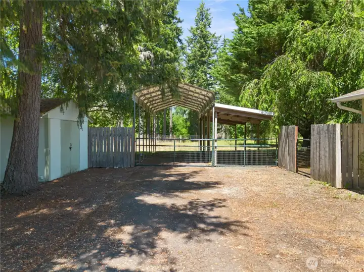 2 Carports next to the extra large 2 car garage.