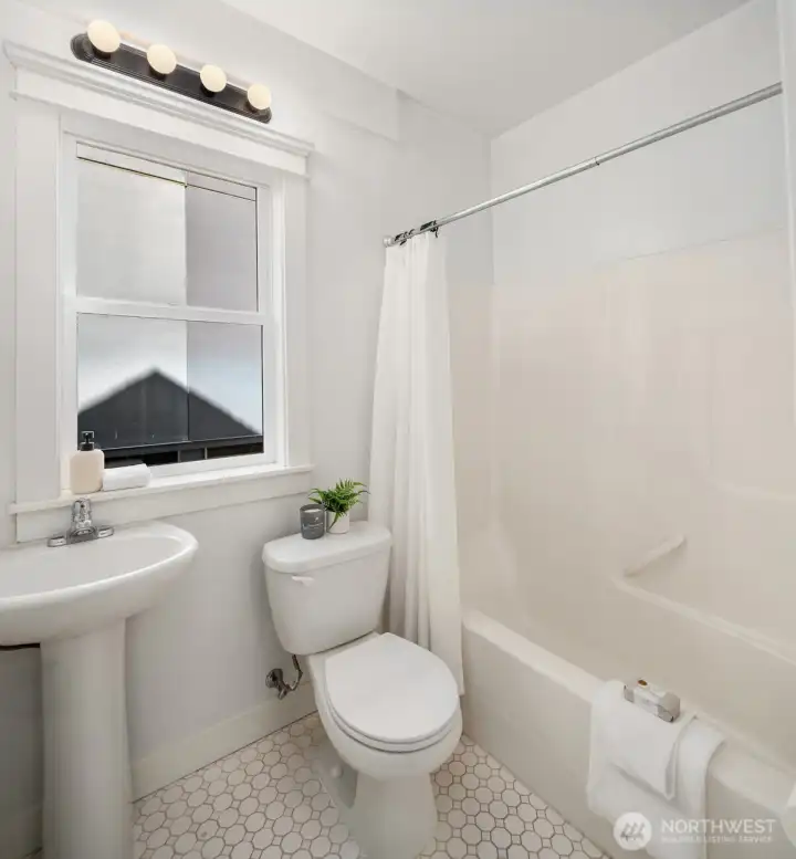 Main floor full bathroom. Main floor full bathroom.