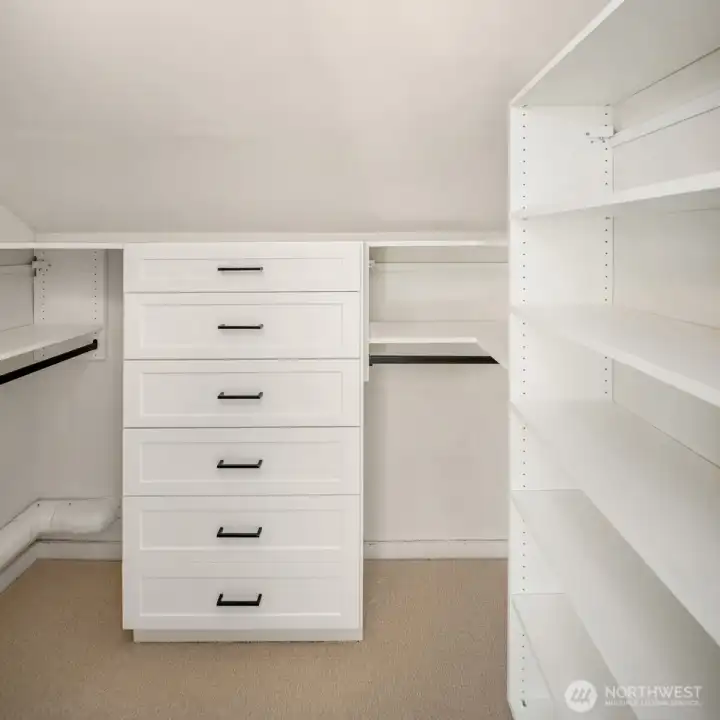 All three bedrooms upstairs have walk-in closets. All three bedrooms upstairs have walk-in closets.